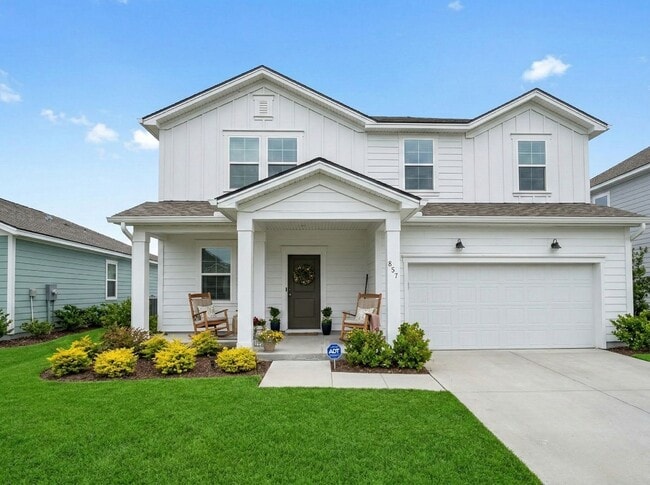 857 Longleaf Dr in Richmond Hill, GA - Building Photo - Building Photo