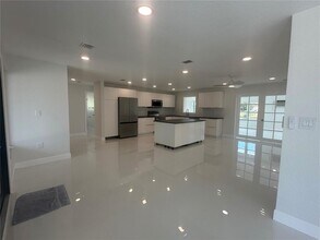 230 Annapolis Ln in Rotonda West, FL - Building Photo - Building Photo