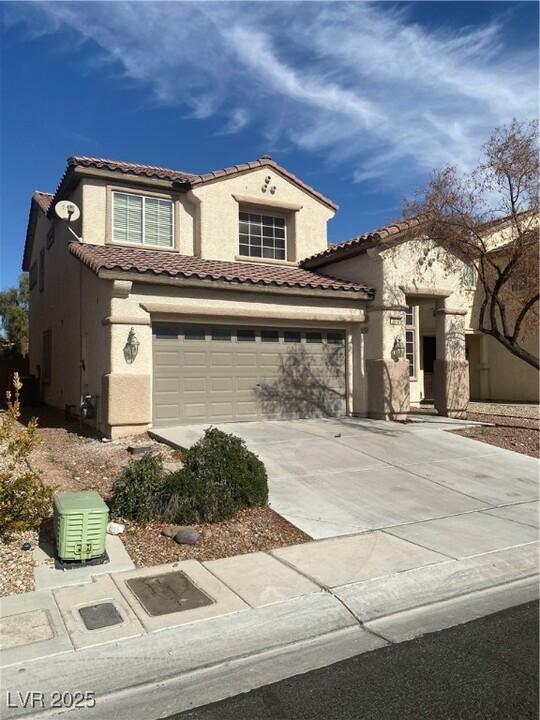 2012 Pink Lily Ave in North Las Vegas, NV - Building Photo