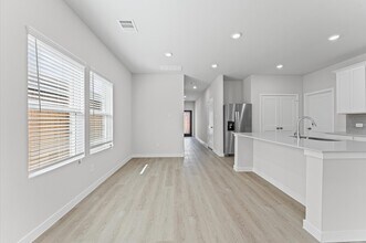 259 Forest W St in Montgomery, TX - Building Photo - Building Photo