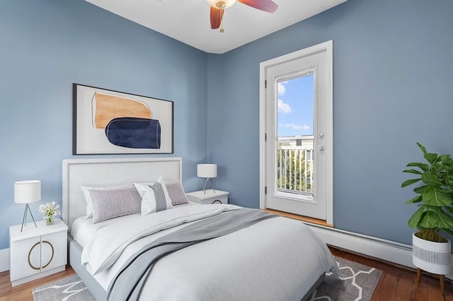 11 Woodlawn St, Unit 1