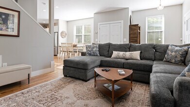 28 Wentworth Ave in Asheville, NC - Building Photo - Building Photo