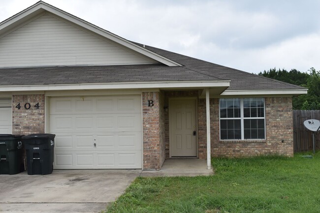 property at 404 Dale Ave