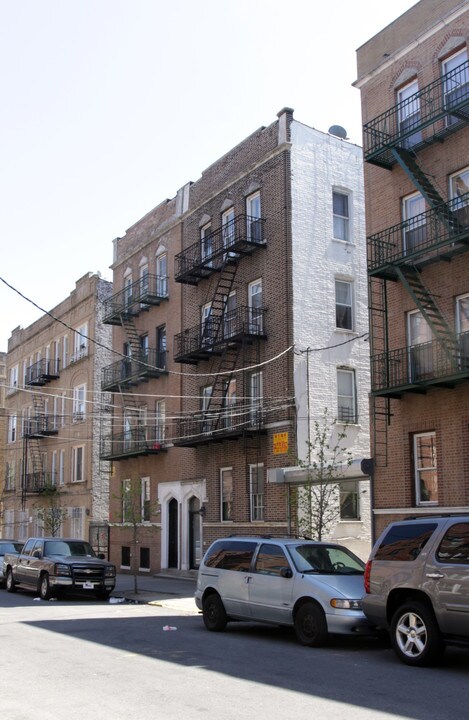 838 43rd St in Brooklyn, NY - Building Photo