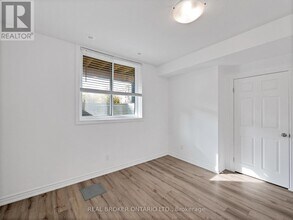 164 Heiman St in Kitchener, ON - Building Photo - Building Photo