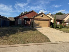 34534 Lake Side Dr in Brookshire, TX - Building Photo - Building Photo