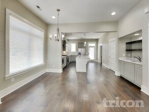 6817 Charlotte Pike in Nashville, TN - Building Photo - Building Photo