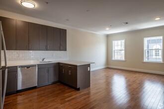 4401 Bergenline Ave in Union City, NJ - Building Photo - Building Photo