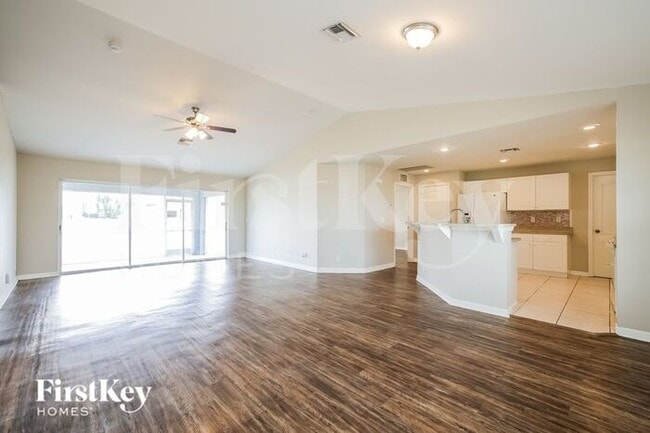 317 NE 7th Terrace in Cape Coral, FL - Building Photo - Building Photo