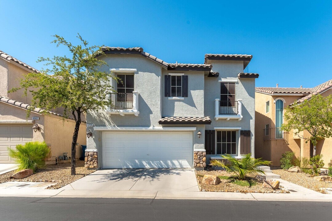 9976 Tittleton Ave in Las Vegas, NV - Building Photo