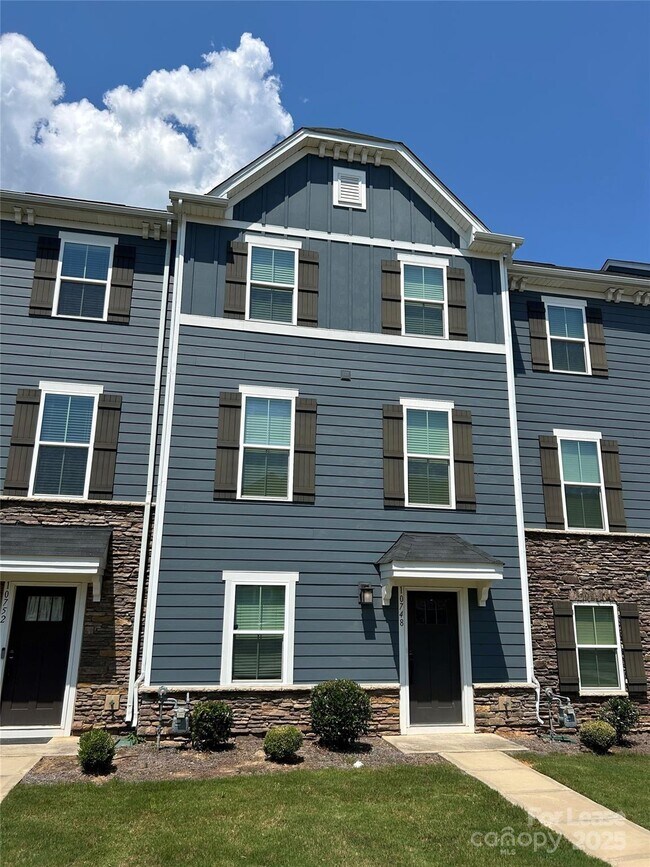 property at 10748 Overlook Mountain Dr