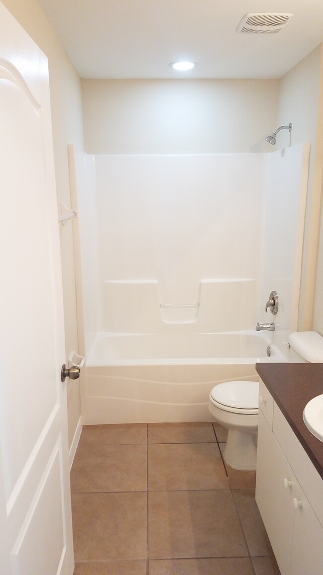 429 Piper Ave in Lehigh Acres, FL - Building Photo - Building Photo