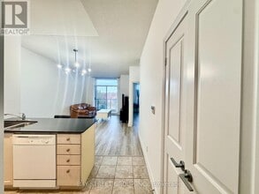 25 Earlington Ave in Toronto, ON - Building Photo - Building Photo