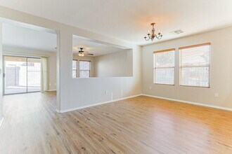 21132 E Tierra Grande in Queen Creek, AZ - Foto de edificio - Building Photo