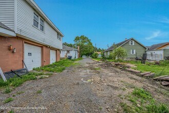 664 Laurel Dr, Unit Rear in Tobyhanna, PA - Building Photo - Building Photo