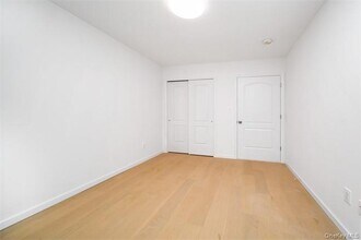 39-55-3957 57th St in Queens, NY - Building Photo - Building Photo