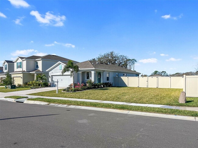 8547 Rain Lily Crossing in Parrish, FL - Building Photo - Building Photo