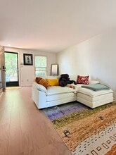 20502 Sterncroft Ct in Gaithersburg, MD - Building Photo - Building Photo