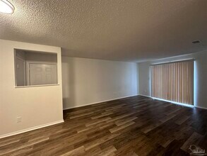 7002 Lanier Dr in Pensacola, FL - Building Photo - Building Photo