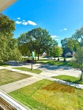2182 Vernier Rd in Grosse Pointe Woods, MI - Building Photo - Building Photo