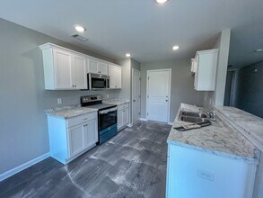 105 Callaway Cres in Statesboro, GA - Building Photo - Building Photo