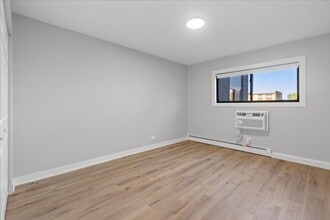 1000 E Orchard St in Mundelein, IL - Building Photo - Building Photo