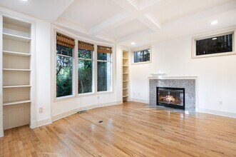 2216 19th Ave E in Seattle, WA - Building Photo - Building Photo