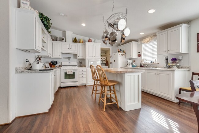 property at 1269 Dean Ct
