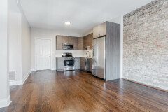 2230 N Sawyer Ave in Chicago, IL - Building Photo - Building Photo