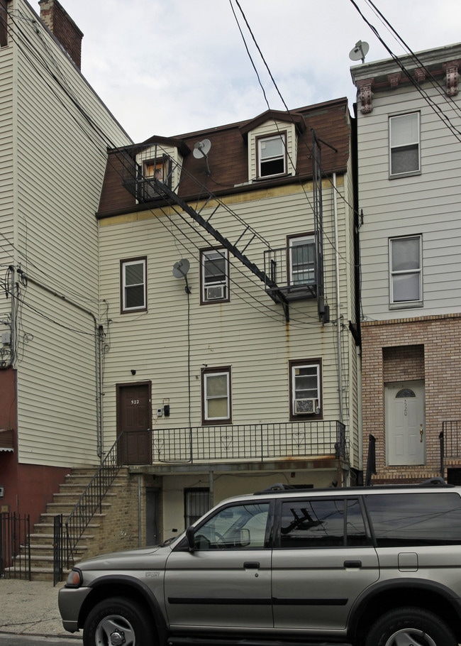 522 Mercer St