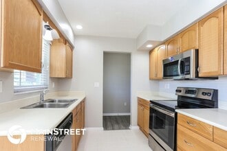 6935 301st Ave N in Clearwater, FL - Foto de edificio - Building Photo