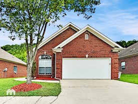 1135 Castlemaine Dr in Birmingham, AL - Building Photo