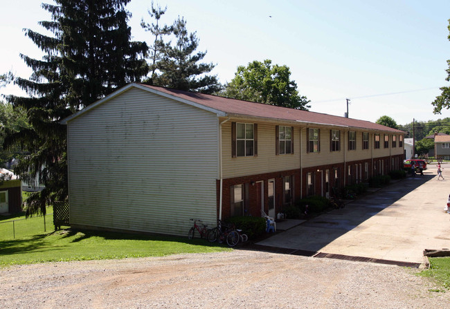 Cedar Hill Apartments