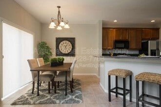 8947 Hilltop Manor Dr in Olivette, MO - Building Photo - Building Photo