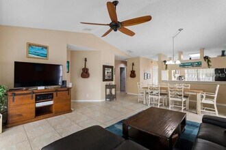 11411 Harbor Way in Largo, FL - Building Photo - Building Photo