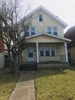 2067 Sullivant Ave in Columbus, OH - Building Photo