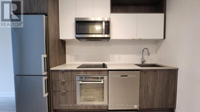 60-460 Princess St in Toronto, ON - Building Photo - Building Photo