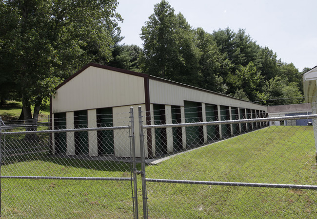 Mobile Home Park in Horse Shoe, NC - Building Photo - Building Photo