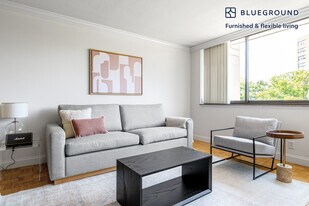 199 Massachusetts Ave, Unit SI FL4-ID284 in Boston, MA - Building Photo