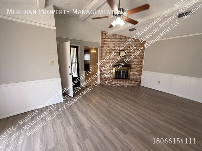 2505 66th St-Unit -B in Lubbock, TX - Building Photo - Building Photo
