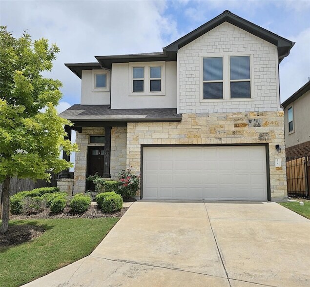 3240 E Whitestone Blvd in Cedar Park, TX - Building Photo