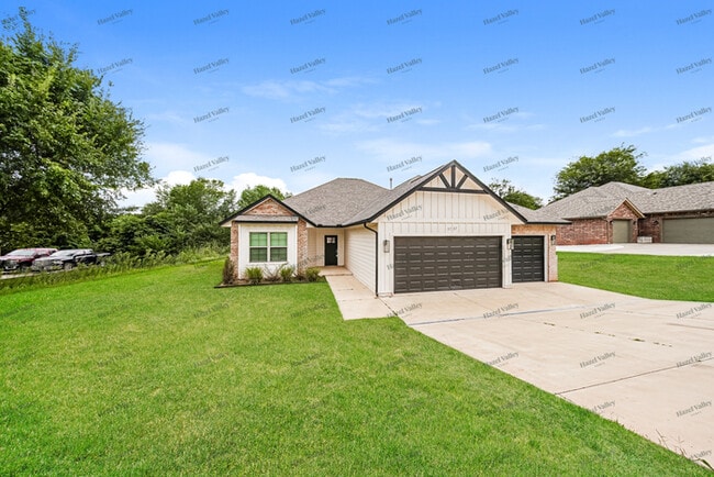3707 Black Forrest Ct in Newcastle, OK - Building Photo - Building Photo