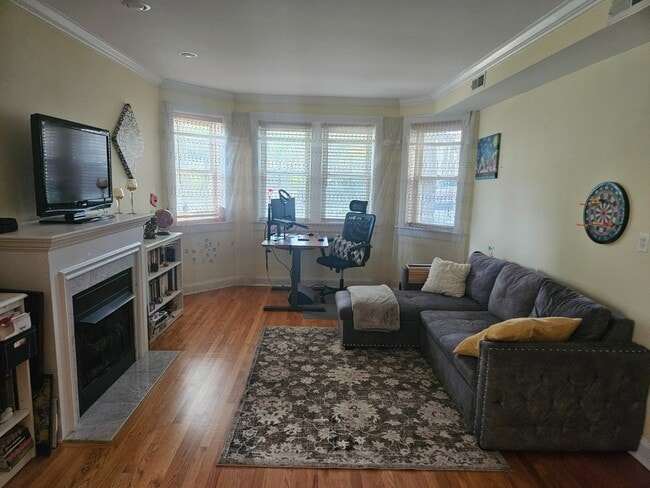 property at 1258 W Winona St