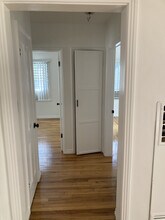 1032 N Croft Ave in Los Angeles, CA - Building Photo - Building Photo