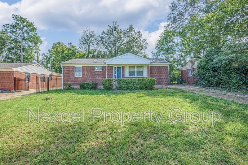 3044 Dearing Rd in Memphis, TN - Building Photo