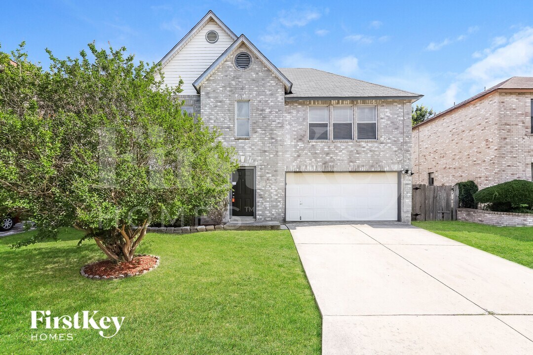 7915 Cherry Glade, Unit 1 in Converse, TX - Building Photo