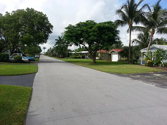 1568 NE 45th St, Unit C