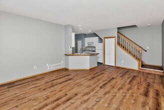 3921 NE Gardenia Ln in Ankeny, IA - Building Photo - Building Photo