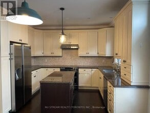 214 Karl Rose Trail in Newmarket, ON - Building Photo - Building Photo