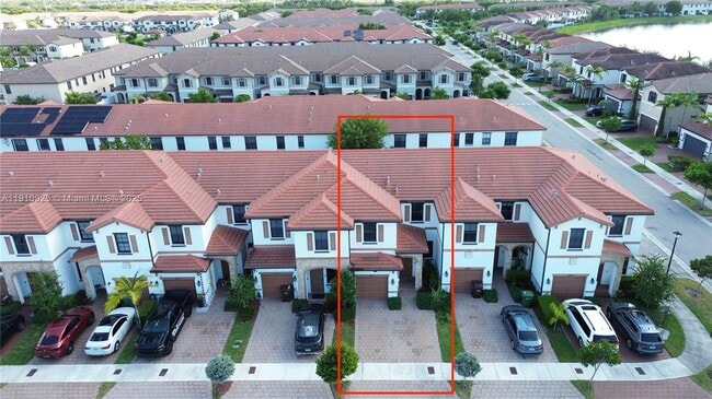 10337 W 34th Ln in Hialeah, FL - Building Photo - Building Photo